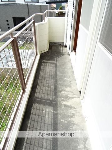 フラッツローゼブラウンハウスの内装写真