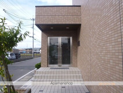 滋賀県守山市伊勢町[1K/27m2]のエントランス2