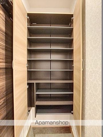 ヴァンヴェール京山の内装写真