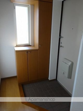 エメ　シャンブルⅠ[3DK/65.17m2]の玄関