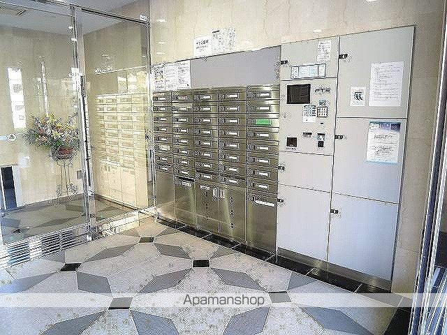 グリフィン新横浜・七番館の内装写真