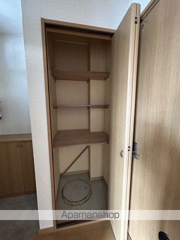 CURRENT VILLAの内装写真