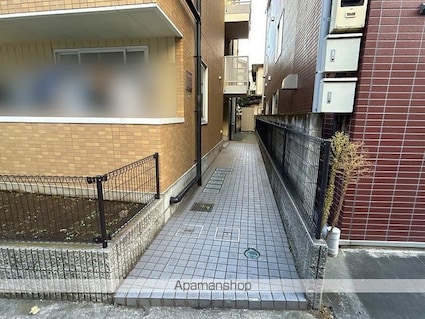 レオパレス池袋ウエスト[1K/22m2]のエントランス