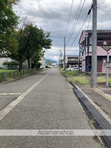 メゾン・ド・レガリアの周辺写真