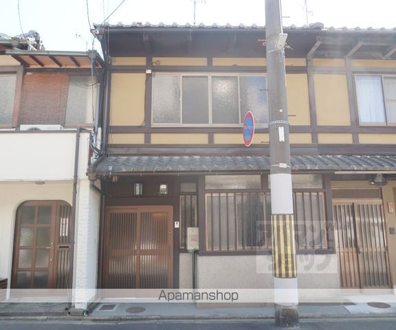 東海道本線 西大路駅 徒歩10分 2階建 築101年の外観写真
