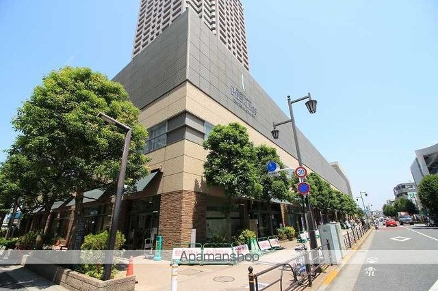 東京都練馬区大泉町１丁目[2LDK/52.98m2]の周辺1