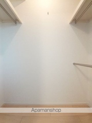 東京都八王子市横川町[2LDK/56.44m2]の収納