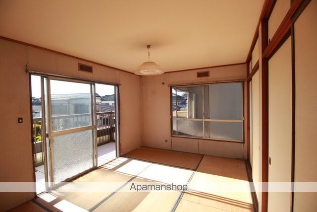菊川市 2階建 築55年の内装写真