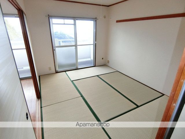 メゾン富士岡の内装写真