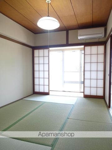 烏ヶ辻コーポの内装写真