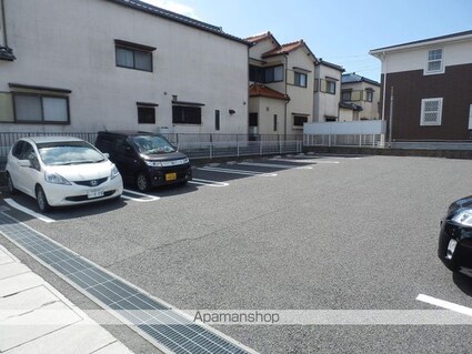 チェリーブロッサムＡ[2LDK/58.48m2]の駐車場