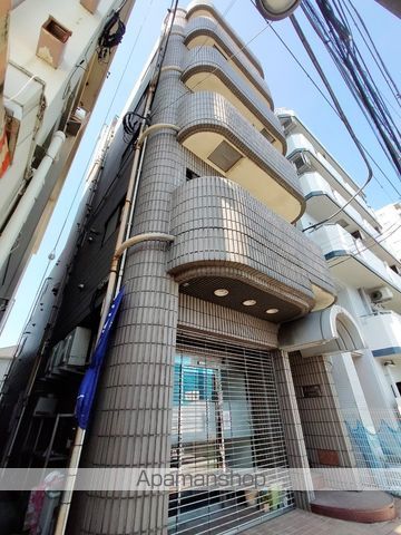アヴァンスの外観写真