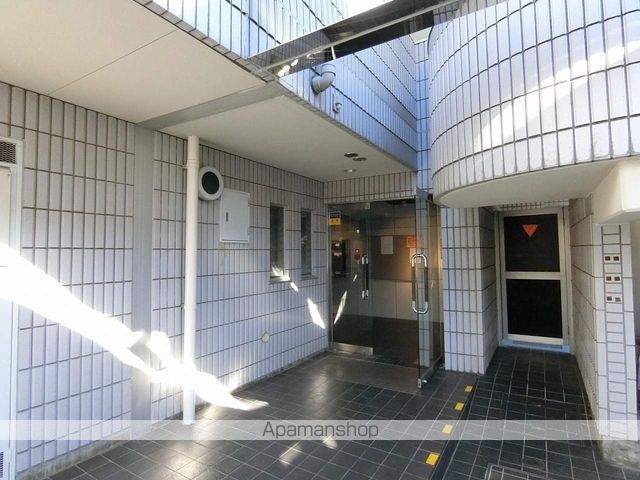 コーシンハイム一ツ橋学園の玄関写真