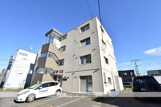 ロイヤルハイツ杉田の外観写真