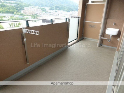 ロータリーマンション大津京レアール[3LDK/65.11m2]のバルコニー