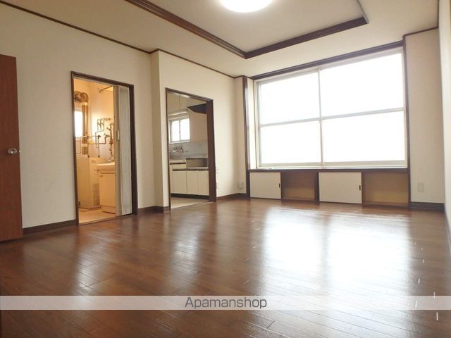 エステート本郷の内装写真