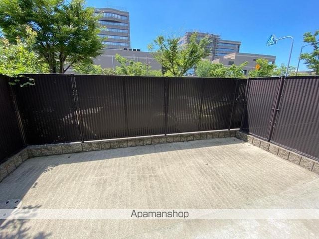 フォブール工学部前の内装写真