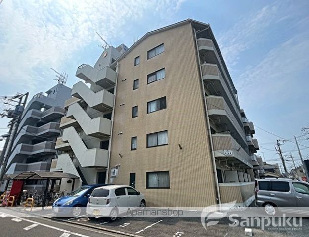 オクトワール松山土居田西館の外観写真