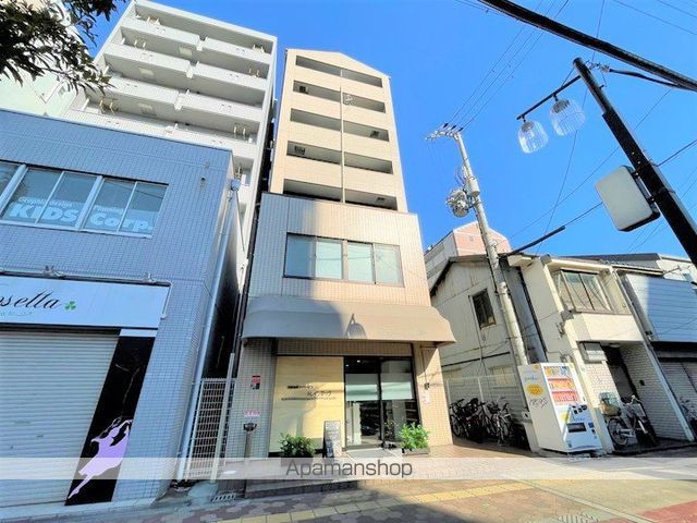ロイヤルイーストの外観写真