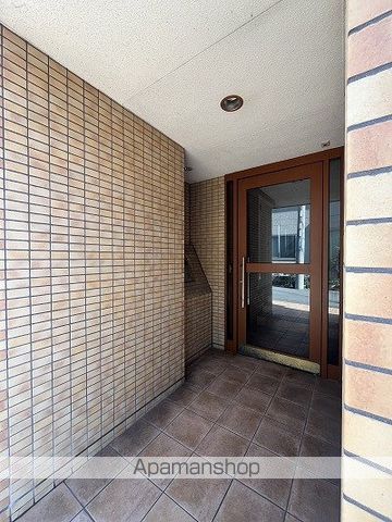 シャトー三和南車崎の玄関写真