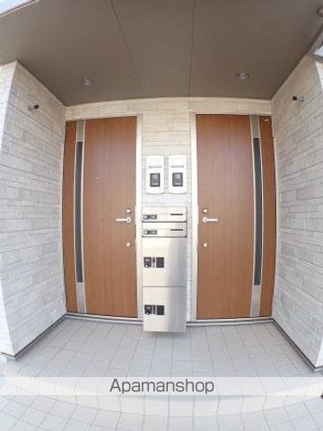 LALA MAISONの玄関写真