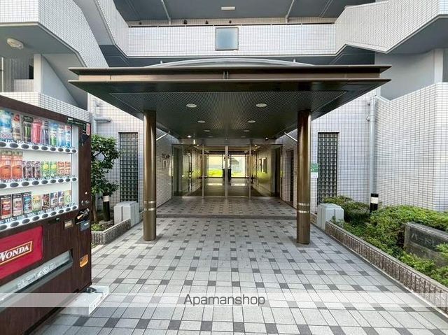 パークモダン関目の玄関写真