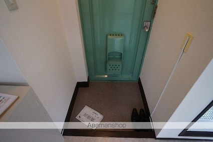 アパルトマン四谷[2DK/42.9m2]の玄関