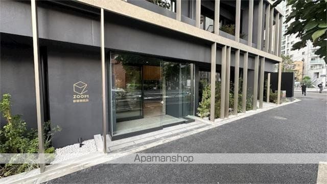 ZOOM新宿御苑前の外観写真