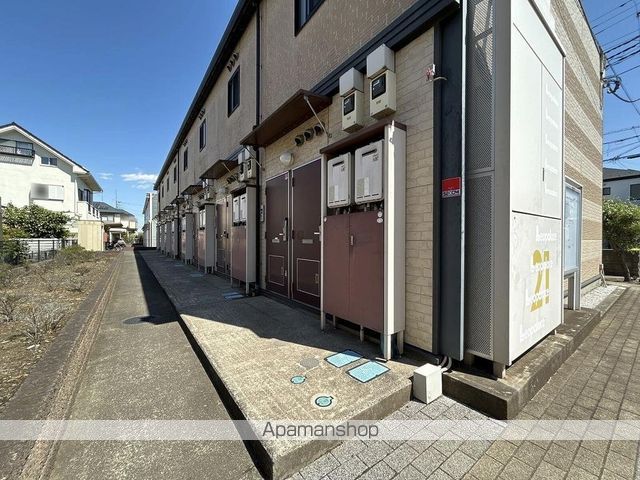 レオパレスYANAGIIIIの玄関写真