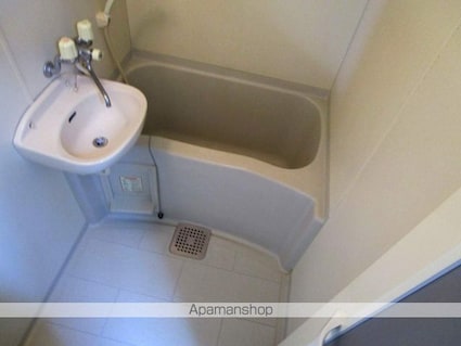 徳島県徳島市吉野本町６丁目[1K/21.53m2]のバス