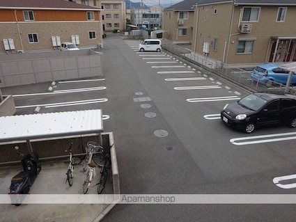 コンフォール矢三　Ｃ[1LDK/46.06m2]の駐車場3