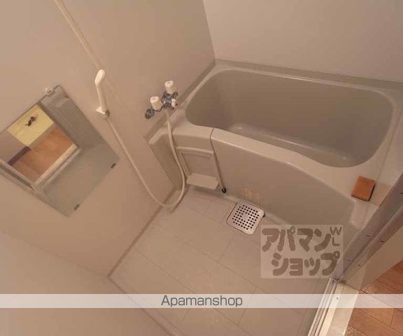 エテルネル一由の内装写真