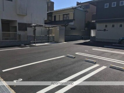 シャーメゾン雅[1LDK/45.57m2]の駐車場