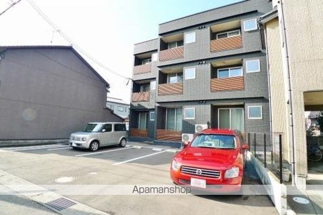 カサ・ビセンスの外観写真