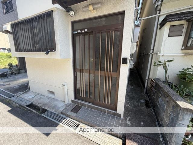 近鉄南大阪線 河内天美駅 徒歩14分 2階建 築59年の玄関写真