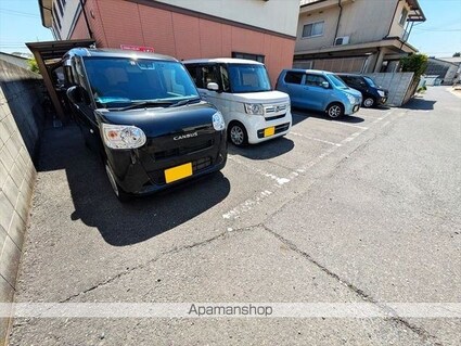 シャトーさつき[3DK/51.01m2]の駐車場1