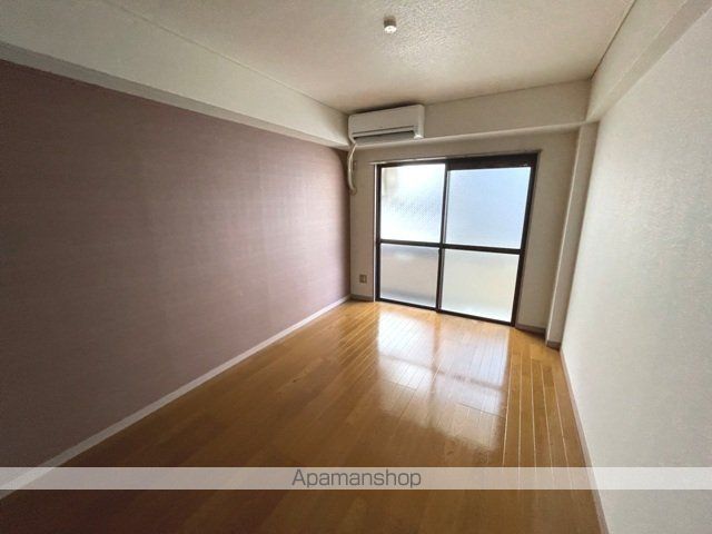 芥川ロイヤルマンションの内装写真