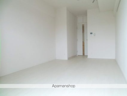 東京都新宿区下宮比町[1K/25.65m2]のリビング・居間