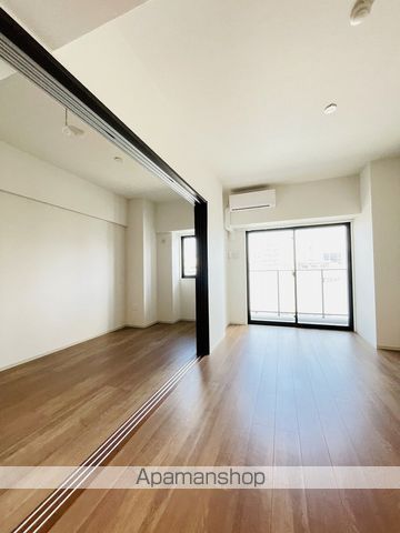 CLOVER泉の内装写真