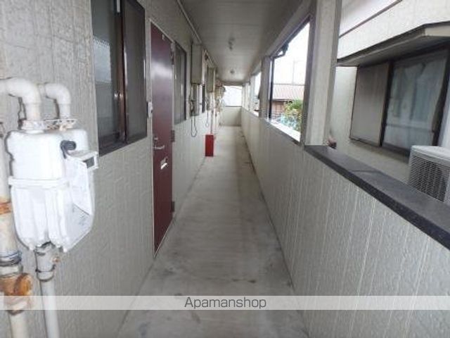 ミヤマハイツの玄関写真