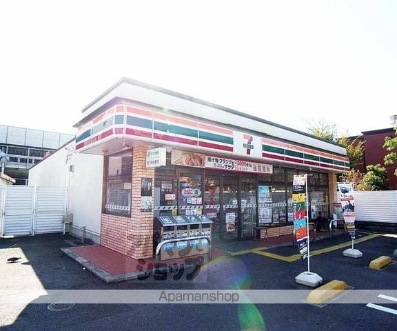 小栗栖岩ケ淵町貸家の周辺写真