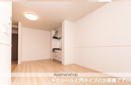 リバーサイドパレス　Ｍ[1LDK/43.61m2]のリビング・居間1