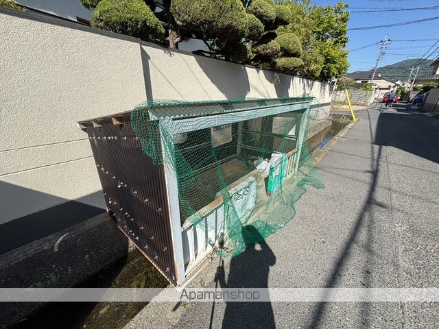 可部線 緑井駅 徒歩12分 2階建 築23年の玄関写真