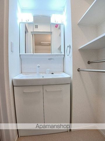 コンフォート末武中の内装写真