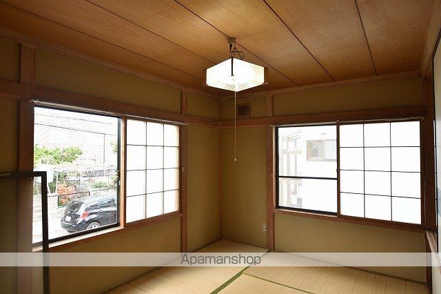 札幌市北区 2階建 築44年の内装写真