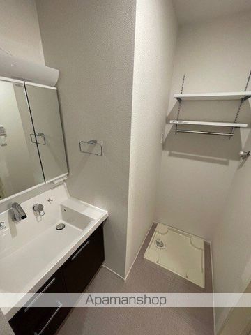 アルバスラピスIIIの内装写真