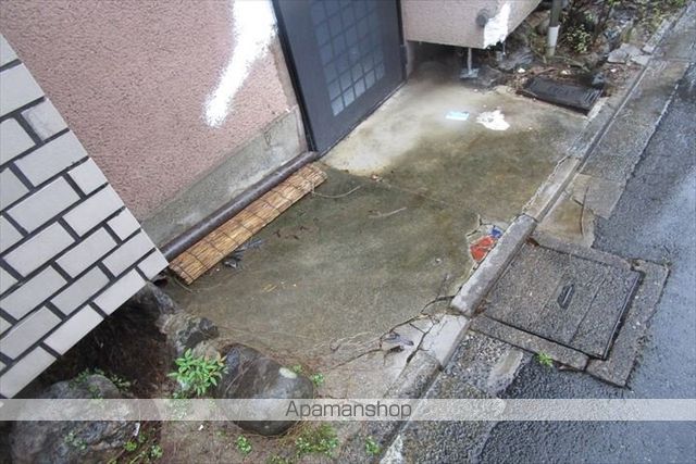 地下鉄烏丸線 北大路駅 徒歩32分 2階建 築64年の外観写真