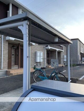 スパーブ・ヴィラ[2LDK/57.07m2]の駐車場1