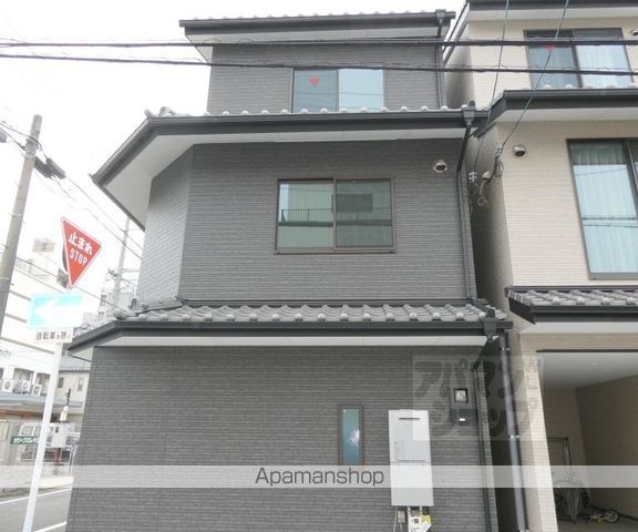 東海道本線 京都駅 徒歩6分 3階建 築1年の外観写真