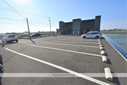 熊本県八代市高小原町[1LDK/38.05m2]の駐車場